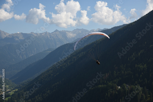 parapendio montagna volare sport estremo Trentino 