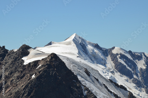 cime alta montagna ghiaccio ghiacciaio escursione trekking rocce lago ghaiccio © franzdell