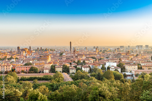 Fototapeta Naklejka Na Ścianę i Meble -  cityscape of Bologna