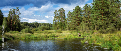 летний пейзаж на Уральской реке Иртыш, Россия