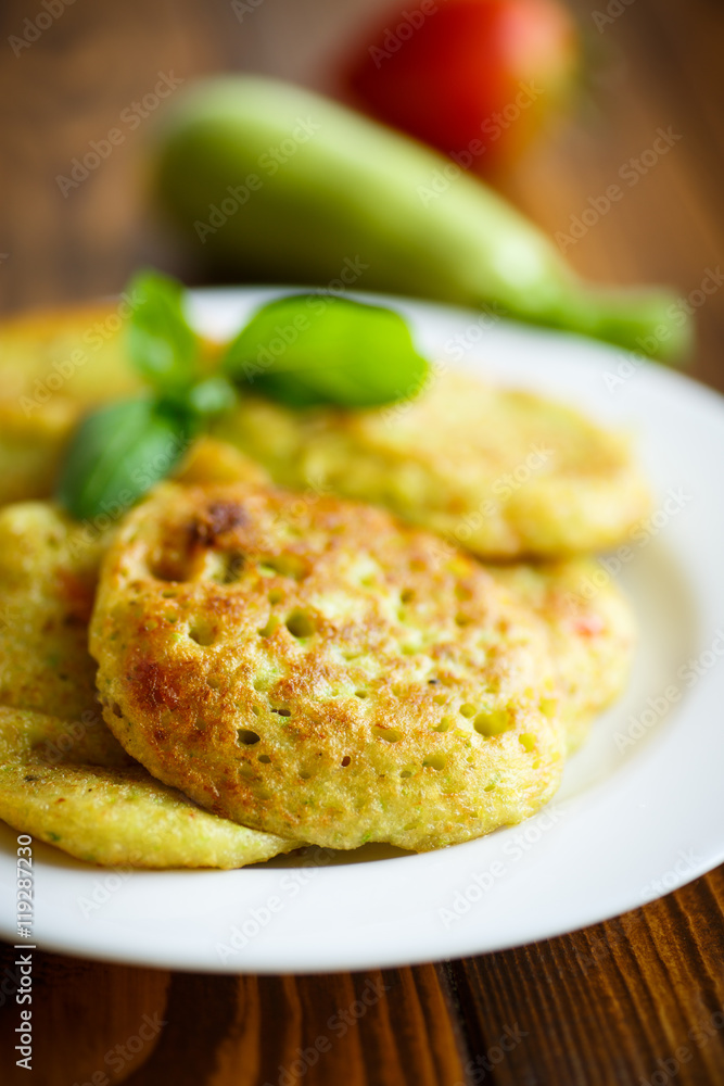 fried zucchini fritters fried zucchini fritters