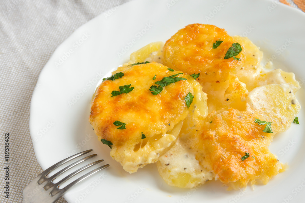 Potato gratin with cheese