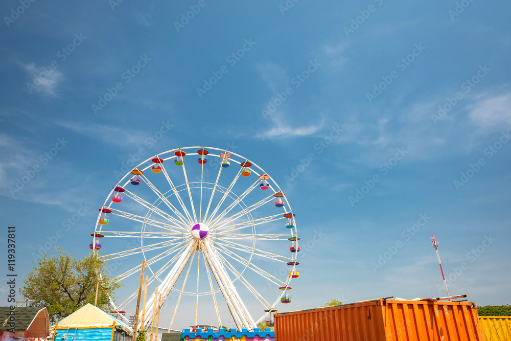 Giant Ferris wheel at the park