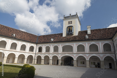 Монастырь Святого креста, Австрия