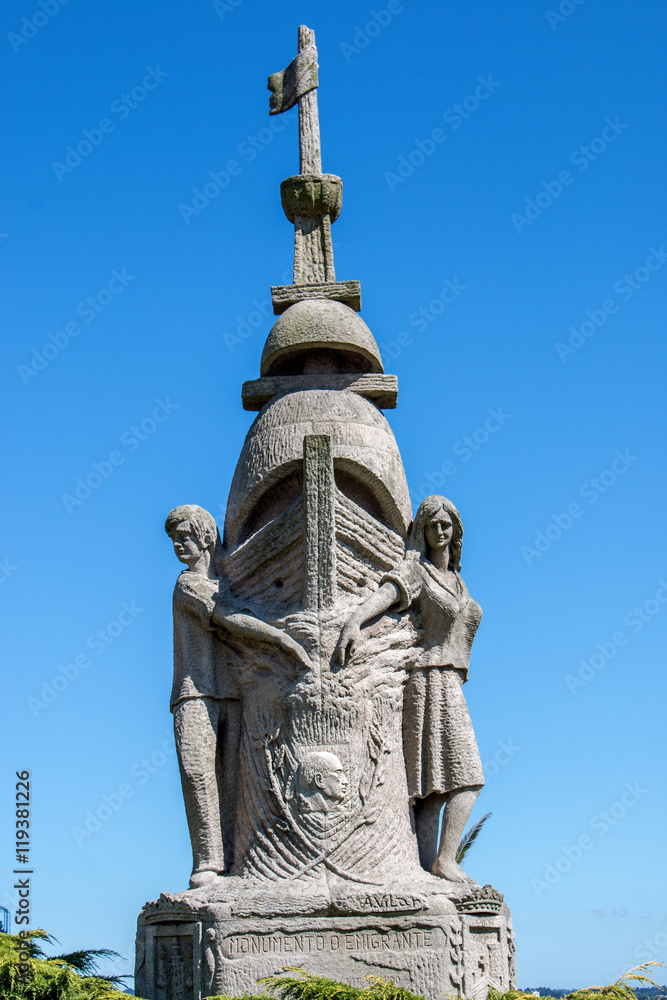 Monumento o Emigrante de La Coruña Galicien Spanien