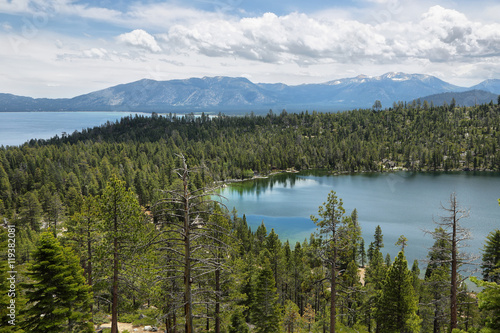 Fototapeta Naklejka Na Ścianę i Meble -  Cascade and Tahoe lakes, California