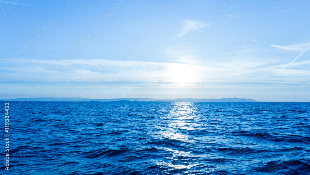 Obraz premium sunrise. sunset at sea. wallpaper