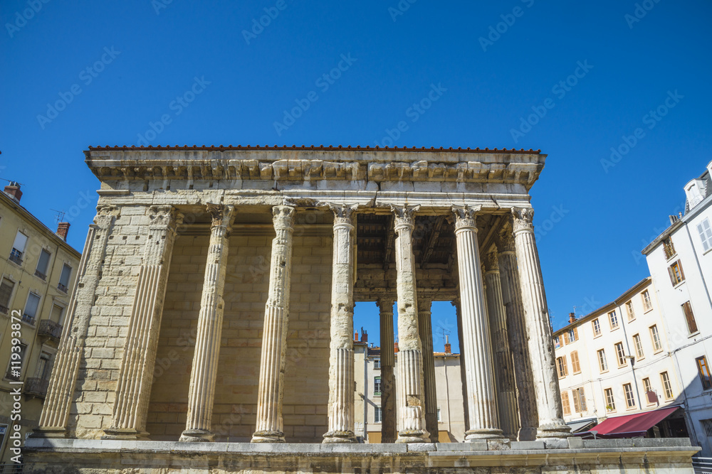 Vienne/temple d'Auguste et Livie