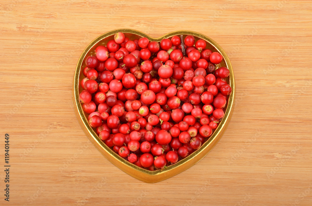 Lingonberry (Vaccinium vitis-idaea)