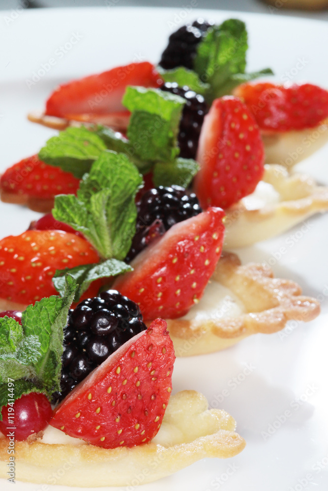 cake with strawberries and blackberries cake with strawberries and blackberries