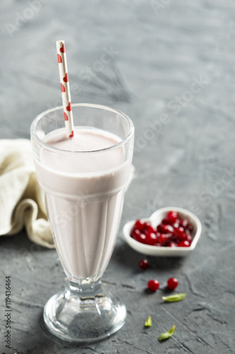 Yogurt smoothie with fresh berries