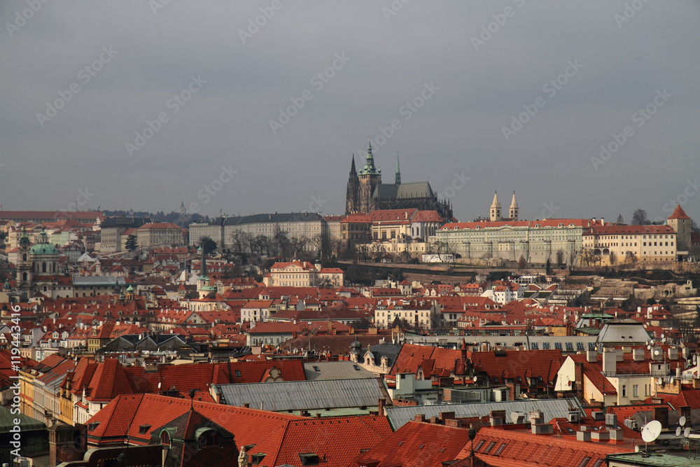 Fototapeta premium Prague castle from town hall