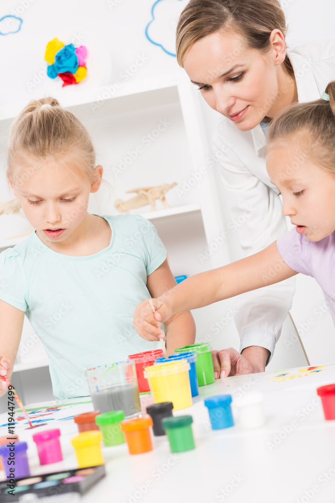 Fototapeta premium Focused on a serious artistic assignment