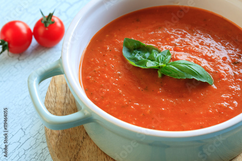 gesunde Tomatensuppe photo