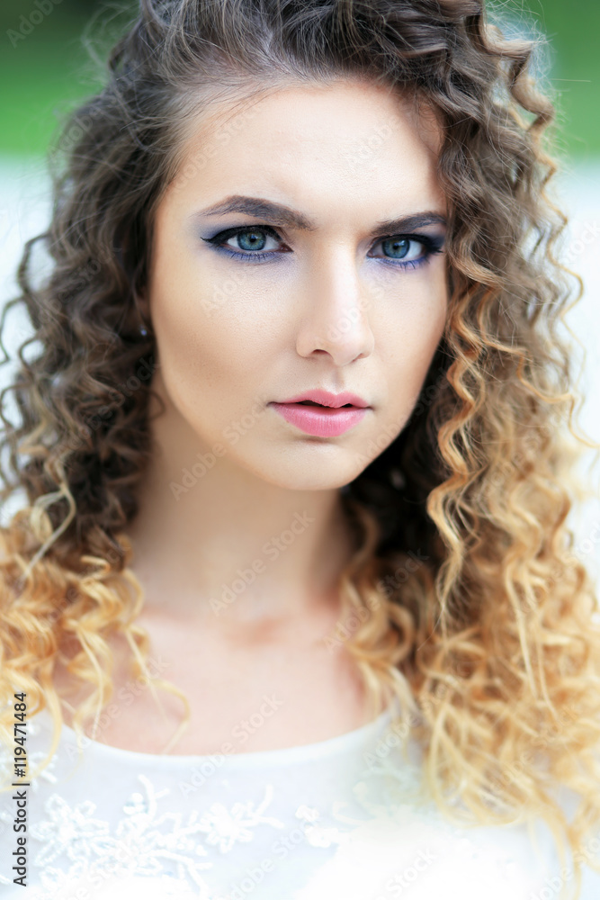 Beautiful young woman Beautiful young woman