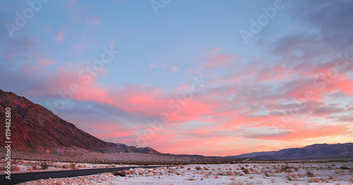 Fototapeta Naklejka Na Ścianę i Meble -  Death Valley Sunset
