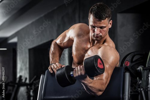Fitness with dumbbells © Maksim Toome
