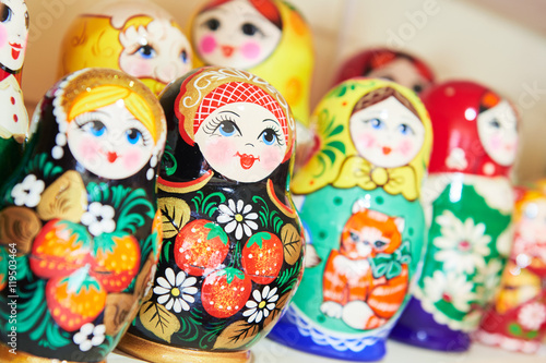 traditional russian wooden nesting dolls © Kadmy