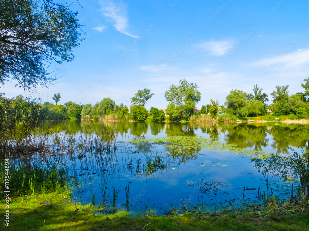 Fototapeta premium Beautiful lake and blue sky on summer