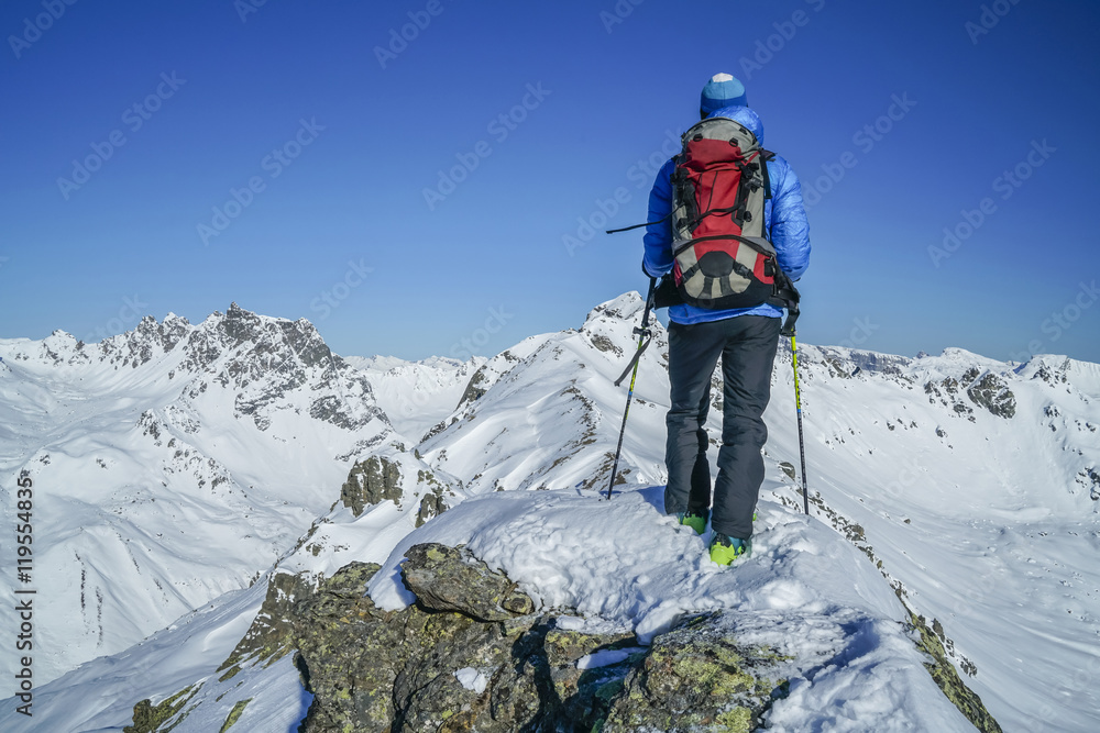 Gipfelbesteigung im Winter