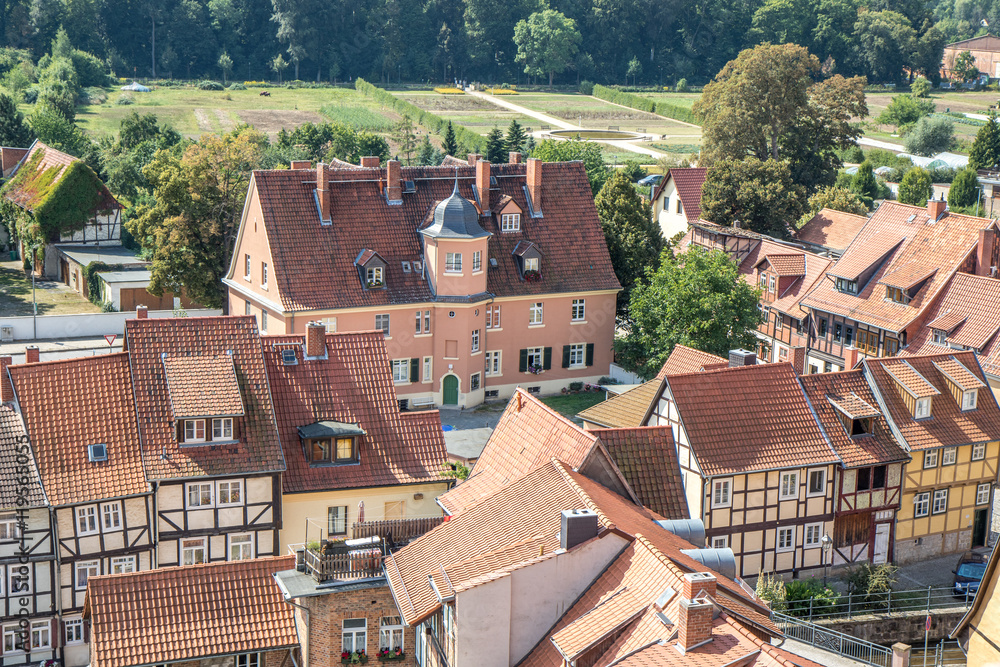 Blick auf die historische Stadt Quedlingburg im Harz