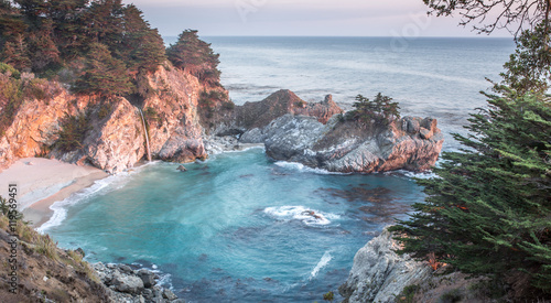 McWay Falls, Julia Pfeiffer Burns State Park, Big Sur, California, USA