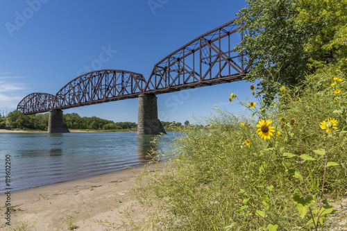 Tableau sur toile Railroad Bridge Over Missouri River