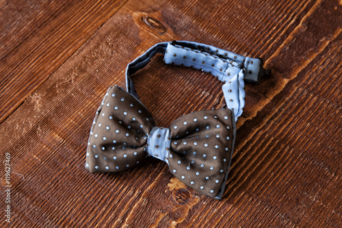 bow tie 