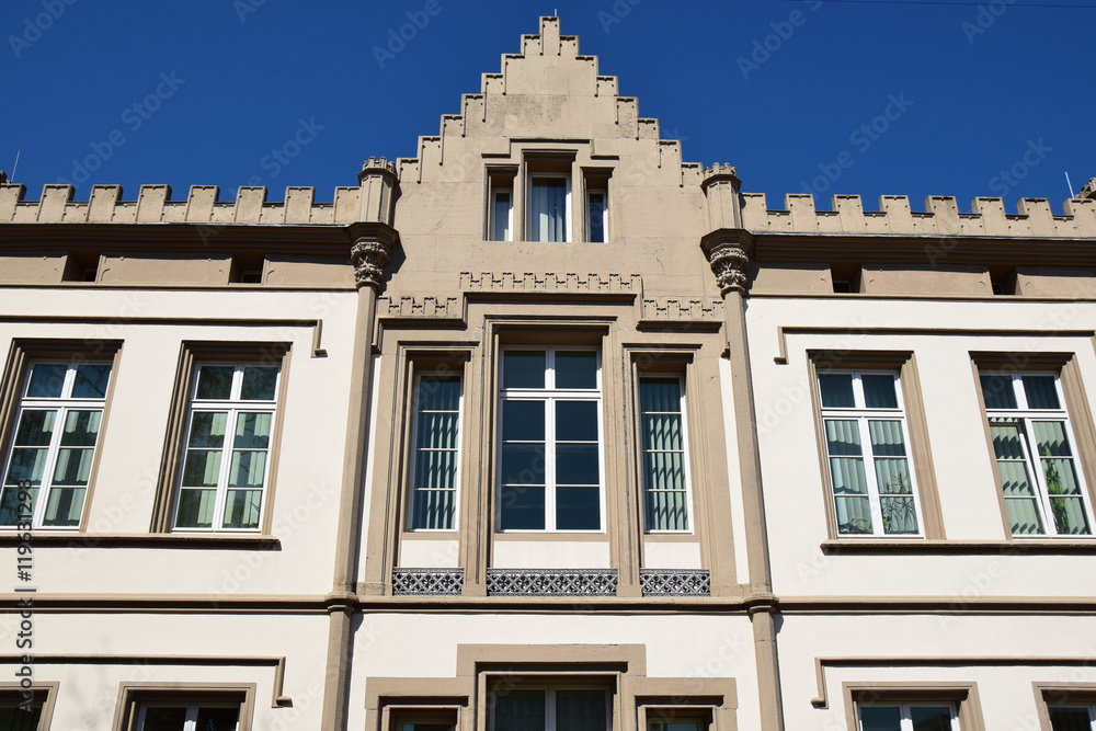 Obraz premium Villa im Tudor-Stil