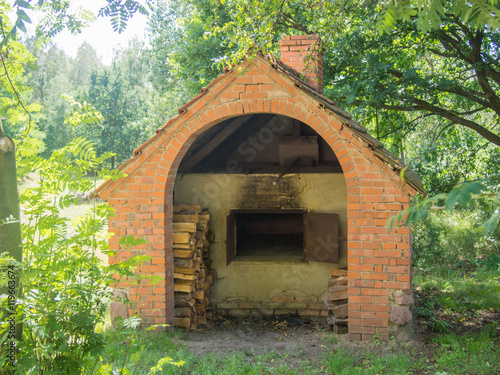 Bread baking furnace