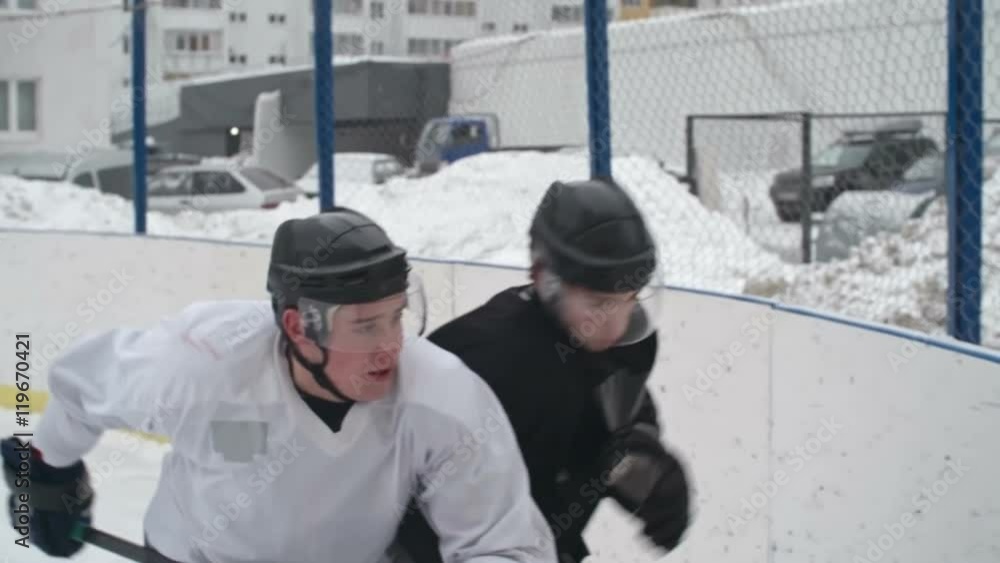 Slow motion tracking of tough ice hockey forward player using body
