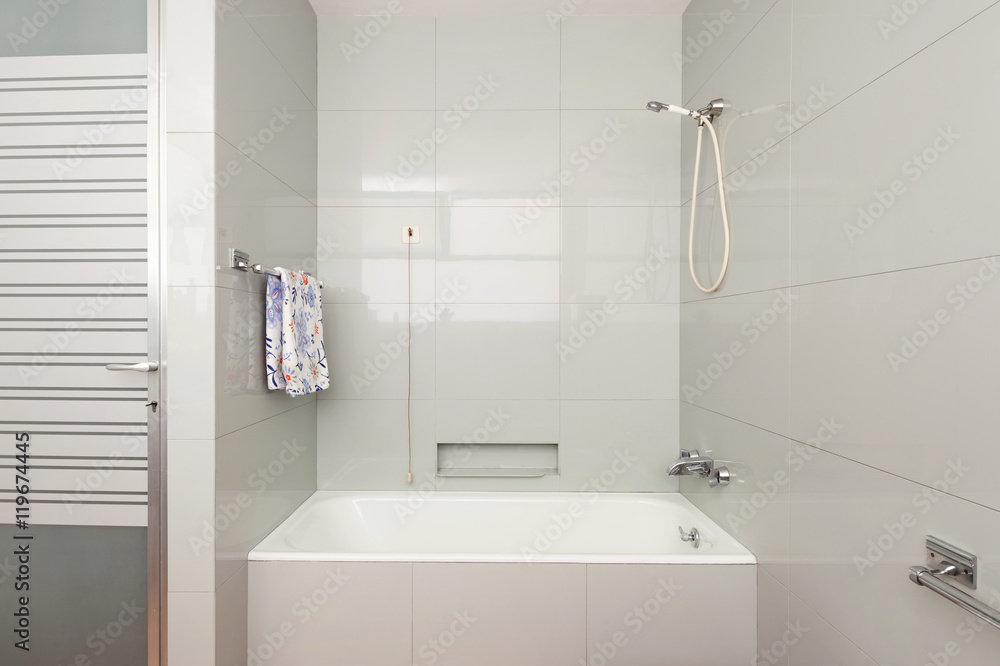 Fototapeta premium Old domestic bathroom