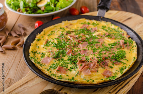 Ham and egg omelette