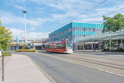 Plauen, Oberer Bahnhof, mit Straßenbahn