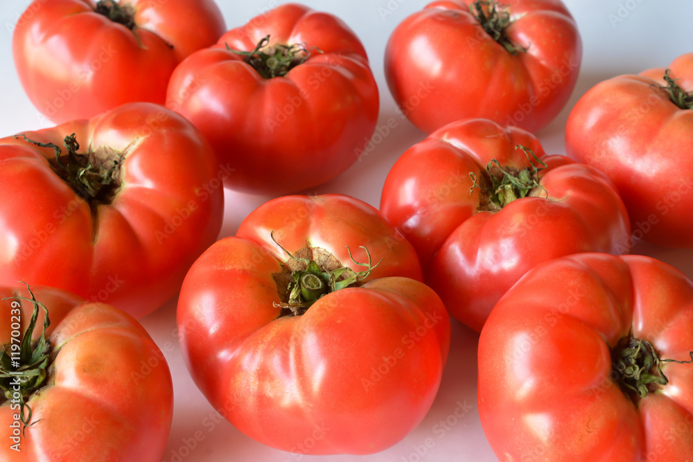 Tomatos Tomatos