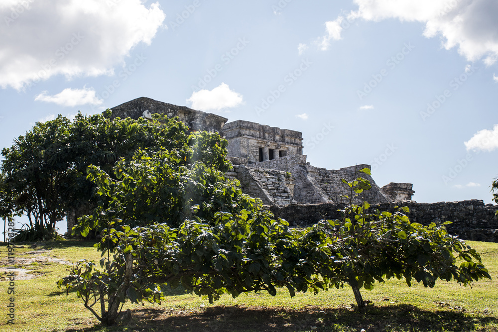Mexico yucatan Tulum maya ruins Temple Oceanside 2