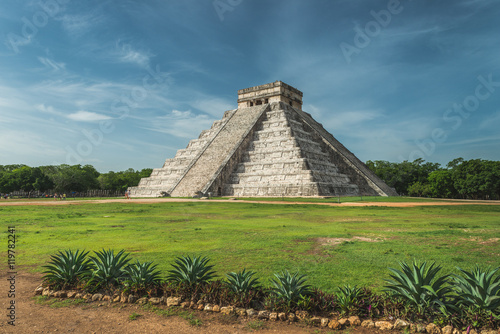 Obraz na płótnie Pyramid of Kukulcan w salonie