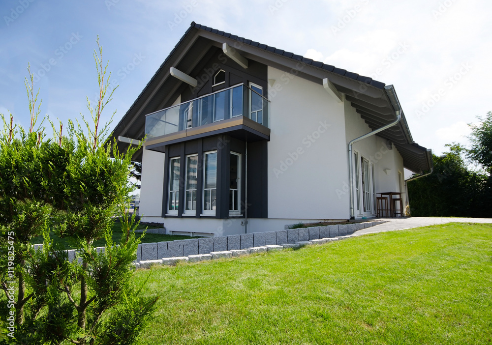schönes Einfamilienhaus mit Garten schönes Einfamilienhaus mit Garten