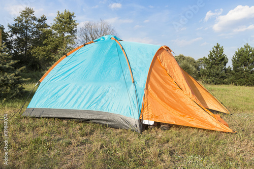 Namiot na polu namiotowym