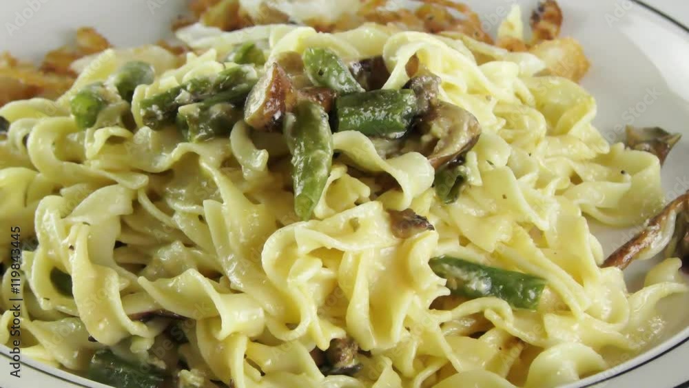 Pasta with mushrooms and green beans Pasta with mushrooms and green beans