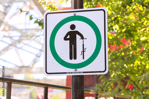 the image of dismount sign