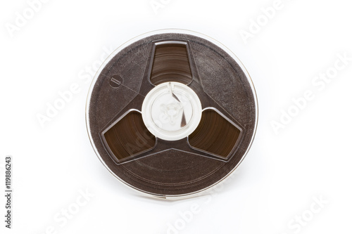 Canvas-taulu Vintage magnetic audio tape reel on white background