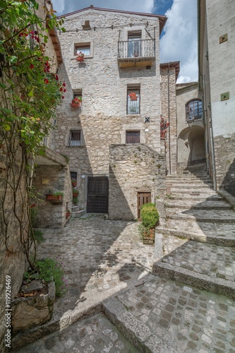 Fototapeta Naklejka Na Ścianę i Meble -  Barrea, old rural village in L'Aquila Province, Abruzzo (Italy)