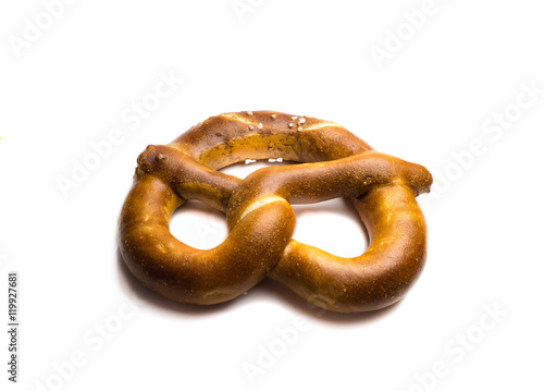 Brezel auf weißen Hintergrund photo