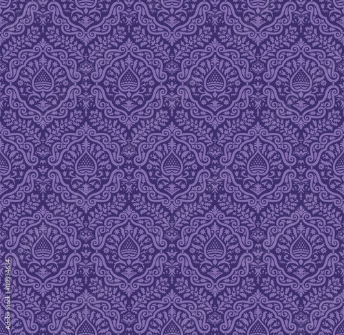 Wallpaper in royal baroque style