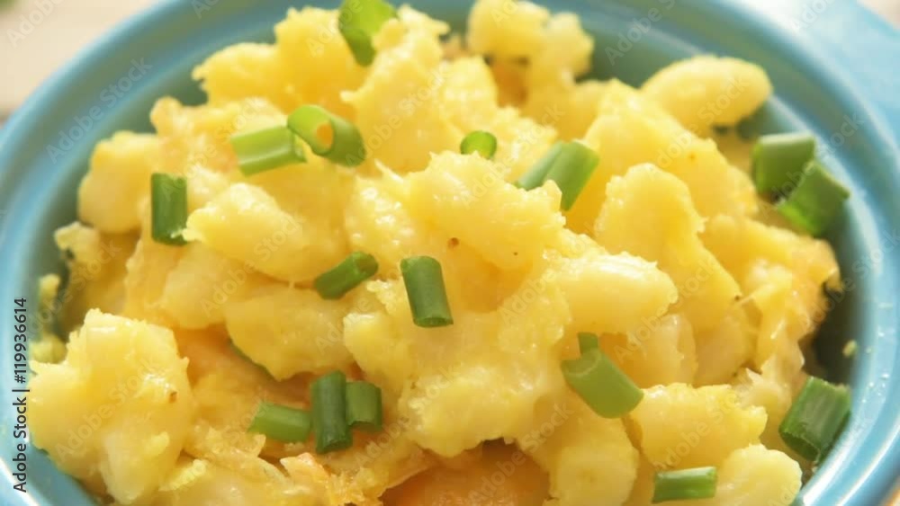 Baked macaroni and cheese