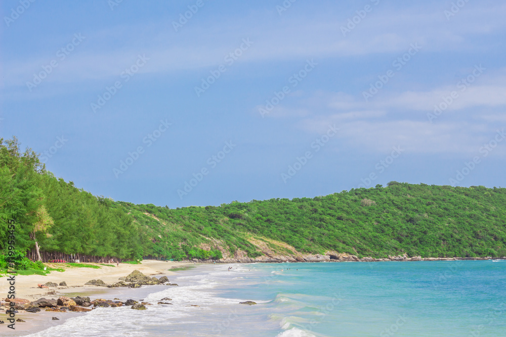 Obraz premium Mountain and sea.
