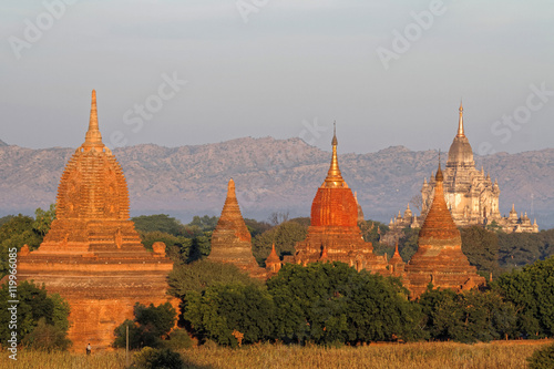 Les pagodes de Bagan