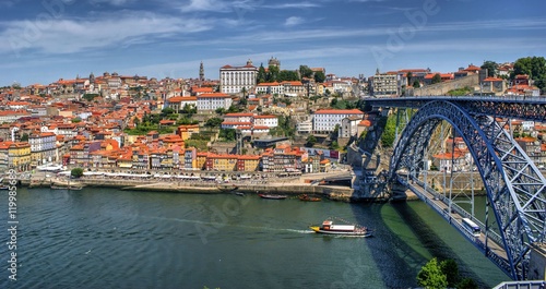 Douro River and Dom Luis I Bridge in Porto, Portugal