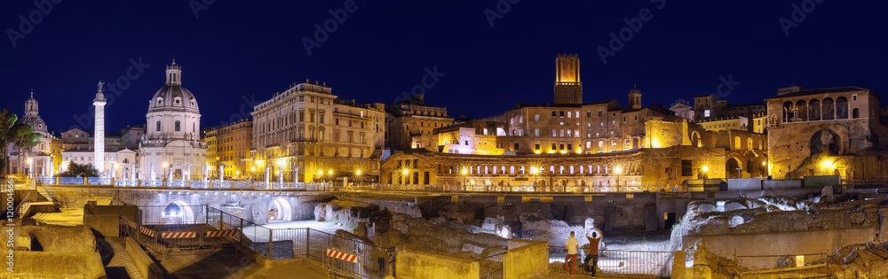 Imperial Forum and Trajan's column in Rome